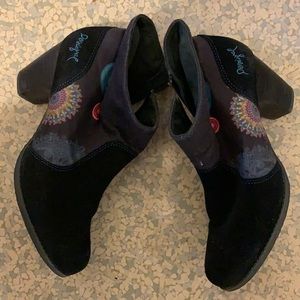 Desigual Booties